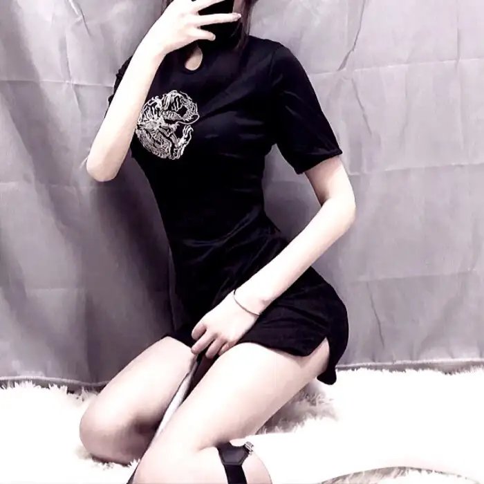 靓妹有难